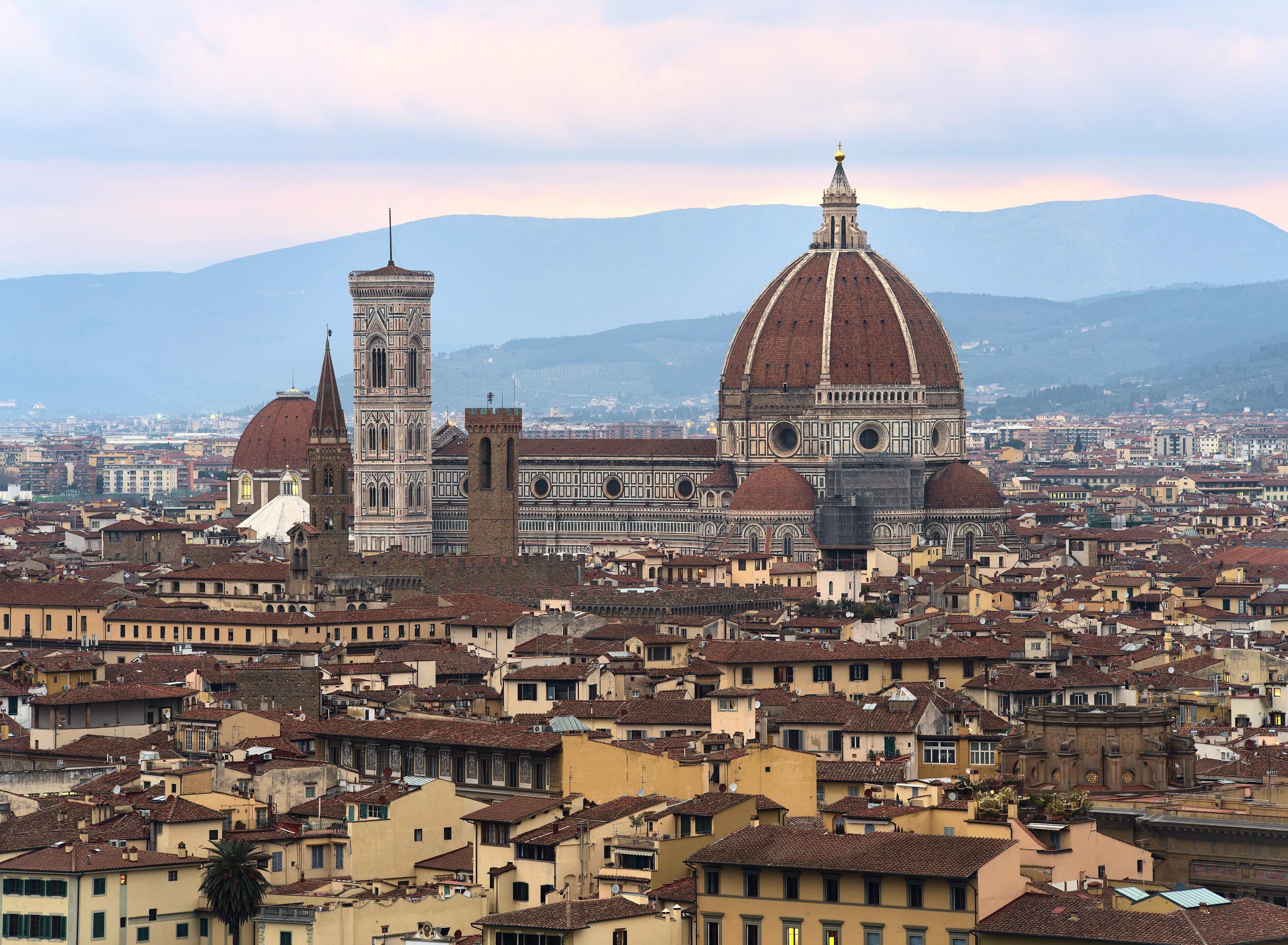 Il Duomo e i tetti di Firenze dal Piazzale Michelangelo
